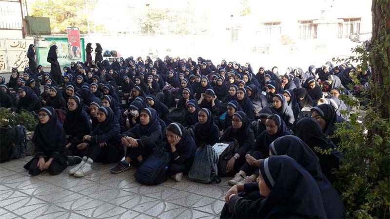 برگزاری جلسه آموزشی توسط راه آسمان در مدرسه دخترانه نخبگان سمنان 10 مهر 97