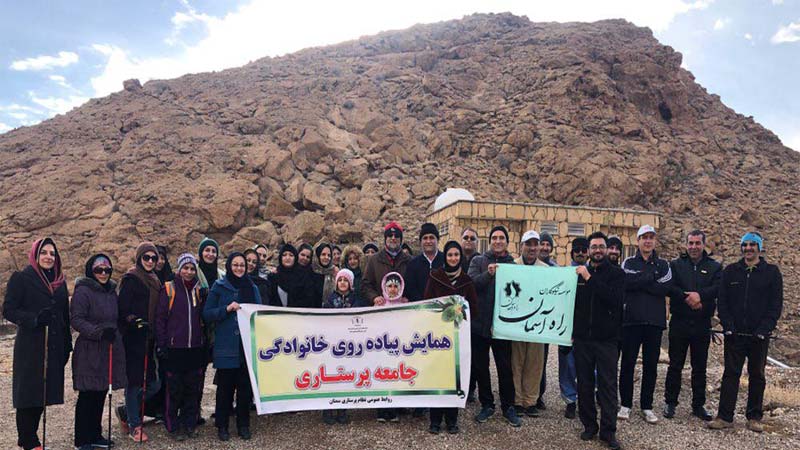 پیاده روی همنوردان راه آسمان در جاده سلامت استان سمنان 28 دی 97