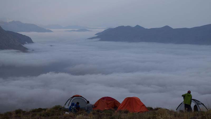 گزارش تصویری از پیمایش و شب مانی قله سیاه کوه گروه همنوردان راه آسمان