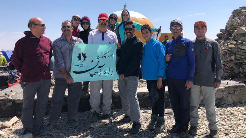 صعود به قله توچال توسط گروه همنوردان راه آسمان 