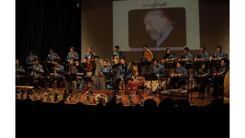 اجرای کنسرت موسیقی سنتی گروه بزرگ ارغوان در حمایت از بنیاد نیکوکاران راه آسمان 