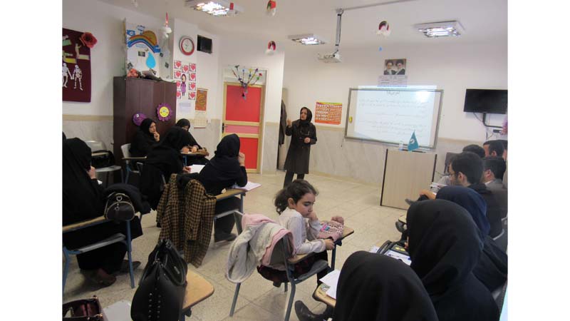 آخرین جلسه مهارتهای دهگانه راه آسمان ویژه ی انجمن علمی معلمان استان سمنان