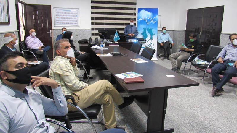  جلسه آموزشی راه آسمان با حفظ پروتکل های بهداشتی برای پرسنل اداره راه آهن سمنان