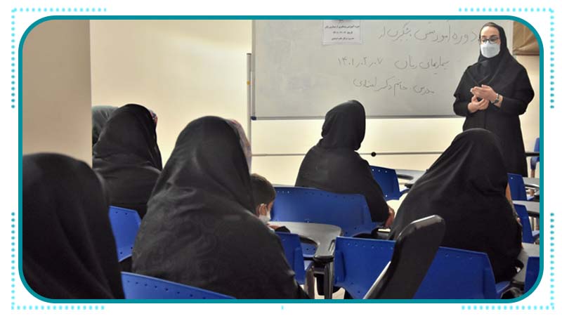 برگزاری جلسه آموزشی راه آسمان برای مهاجران و اتباع غیر ایرانی