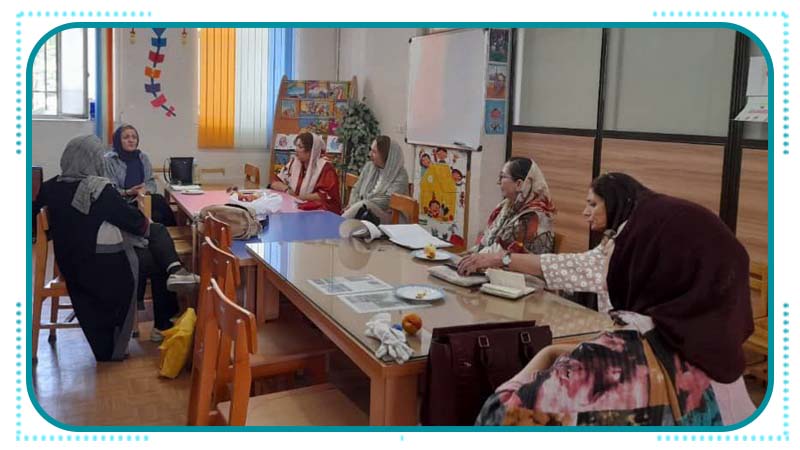 برگزاری جلسه مستمر آموزش سبک زندگی و سلامت خانواده در کتابخانه شهید همتی
