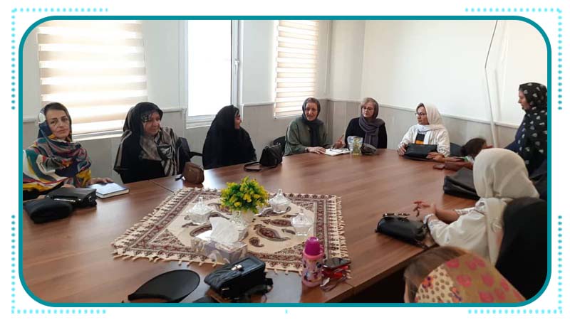 برگزاری جلسه مستمر آموزش سلامت خانواده در کتابخانه شهید فخری زاده مهدیشهر