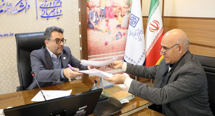 احمد صدیقی و دکتر علی رشیدی پور